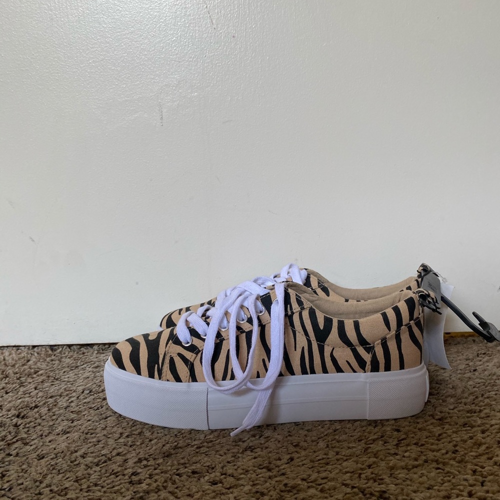 h&m tiger print shoes